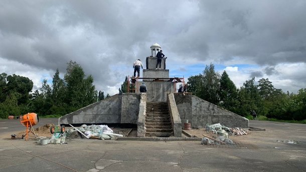 Шелест рассказал о реставрации мемориала на Левом берегу