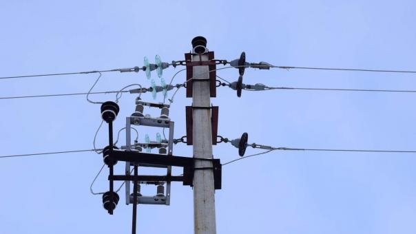 В Новосибирске выявили более четырёх тысяч незаконных подключений к опорам ЛЭП