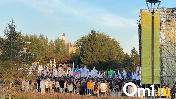 Парад студенчества – 2024 прошёл на Михайловской набережной в Новосибирске