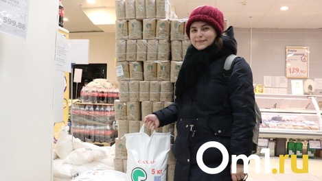 В Новосибирске резко подскочили цены на сахар. Проверено Om1.ru
