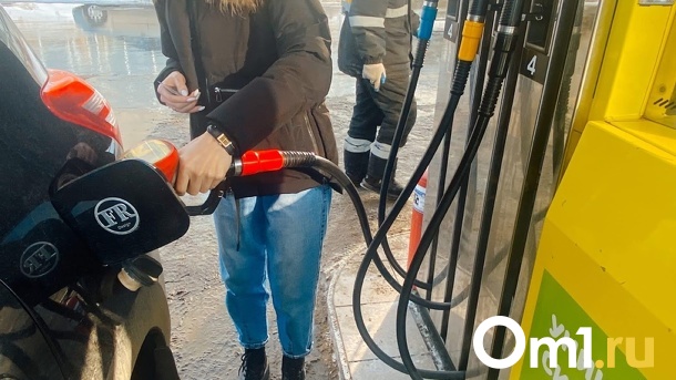 В Омске вновь подешевел газ для машин