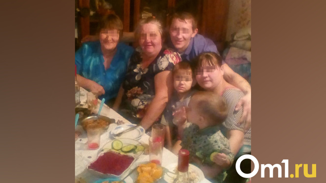 Терпят побои и роются в мусоре: мать из Новосибирской области довела детей до звериного состояния. ФОТО