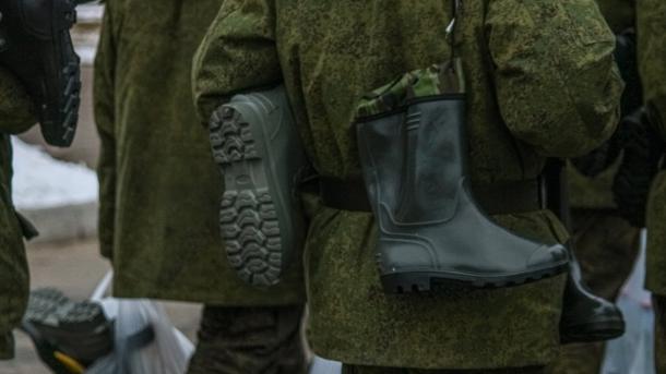 Омичка напала на полицейского из-за мобилизации её сожителя