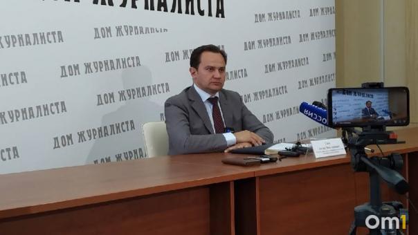 Экс-глава Минэнерго Антон Гаак стал делегатом от Омской области в Луганске