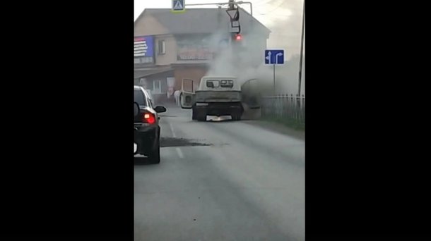 В Омске загорелась грузовая «Газель»