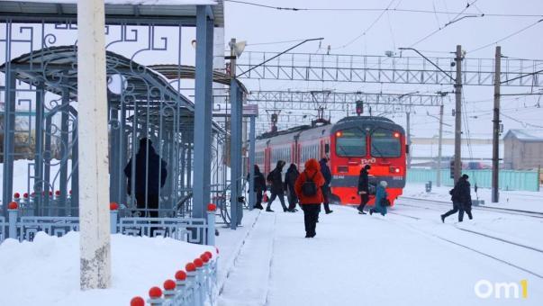 Вахтовик из Омска лишился телефона за 30 тысяч во время ожидания поезда