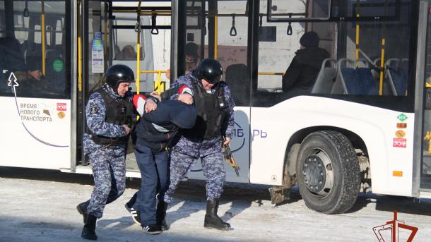 Росгвардия берёт под охрану общественный транспорт в Новосибирской области
