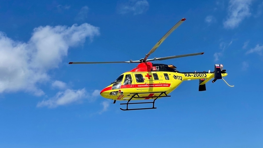 Сбитого депутатом 6-летнего мальчика доставят на вертолёте в областную больницу в Новосибирске
