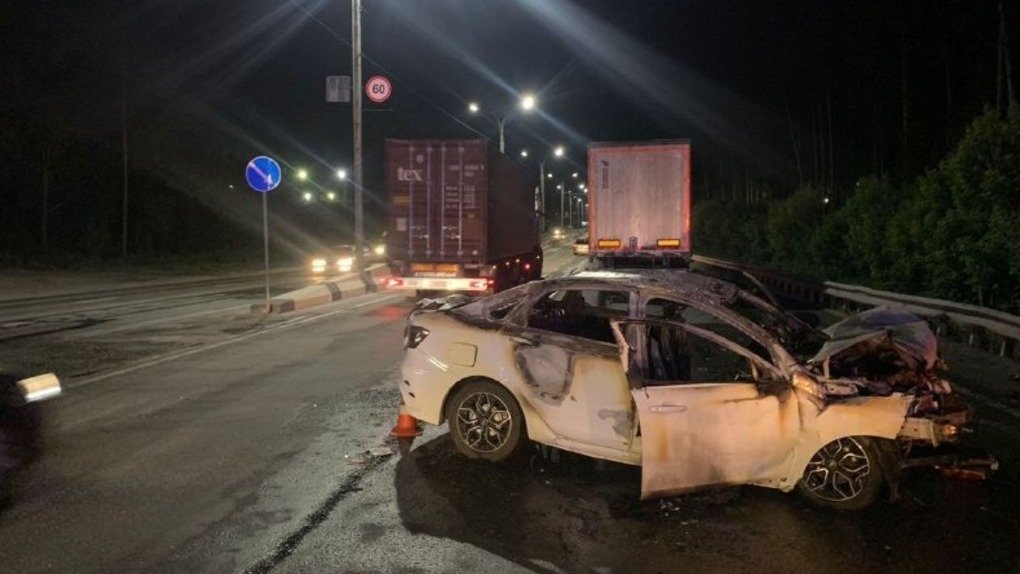 Четыре человека пострадали в ДТП на Бердском шоссе в Новосибирске