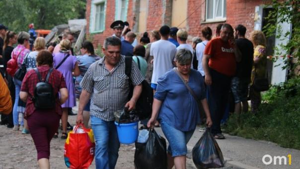 Глава МЧС России будет лично контролировать проверку по рухнувшей в Омске пятиэтажке