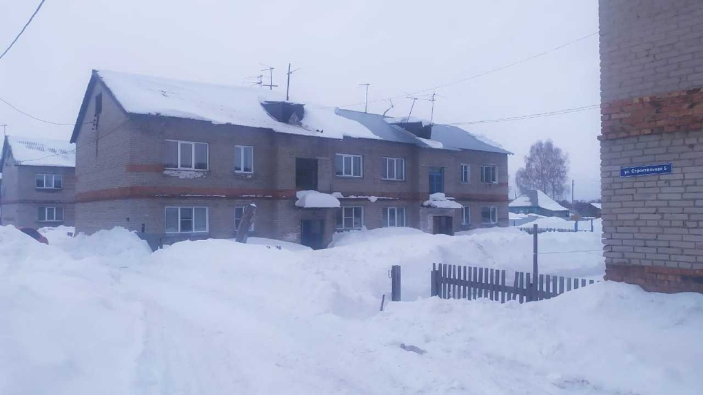 Под Новосибирском снег с крыши убил пенсионера