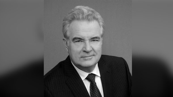 Омский политолог назвал возможного преемника Варнавского в Заксобрании
