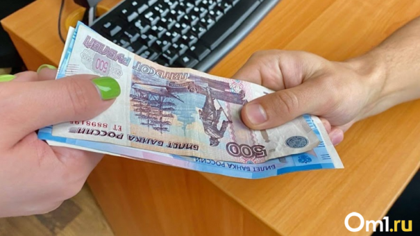 Создатель новосибирского паблика «АСТ-54» вступился за мастеров маникюра