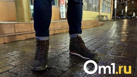 Остался в осенних кроссовках: ещё один омский сирота рассказал, как стал жертвой аферистки