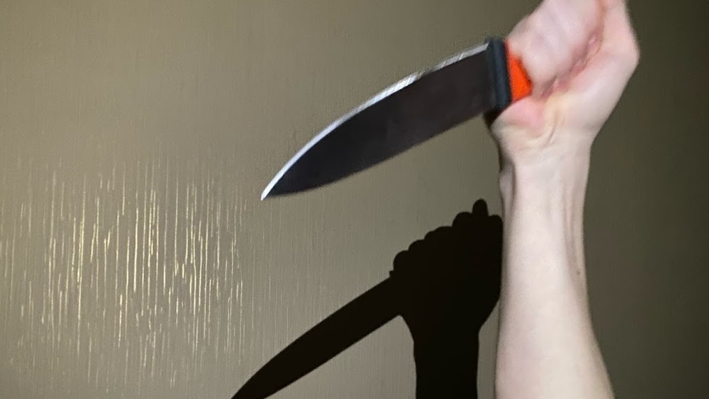 Полиция нашла омича, который напал с ножом на подростка в канун Нового года