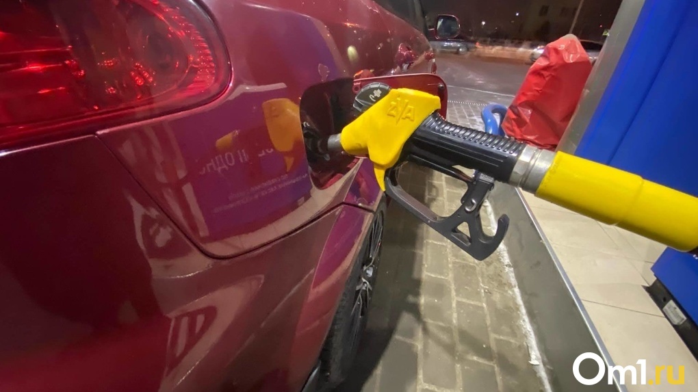 Цены на бензин снова выросли в Новосибирске: насколько они изменились