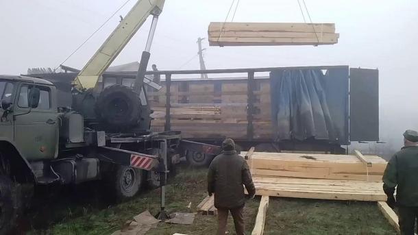 Бойцы СВО поблагодарили Новосибирскую область за 2,5 тысячи кубометров древесины