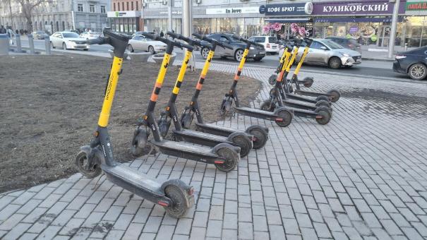Водитель скрылся после наезда на ребёнка в Новосибирске: Бастрыкин потребовал возбудить дело