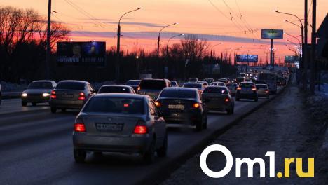 Пробки в шесть баллов парализовали движение в центре Омска