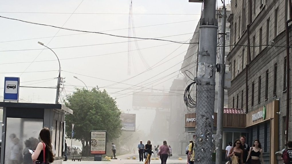 Повышенное содержание пыли в воздухе зафиксировали 22 июня в Новосибирске