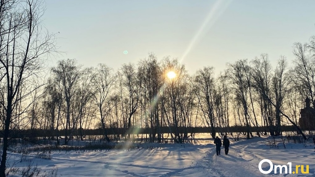 Омск февраль. Омск зимой. Зима февраль солнце Мороз. Зима Мороз холод деревня. Омск в ноябре фото.