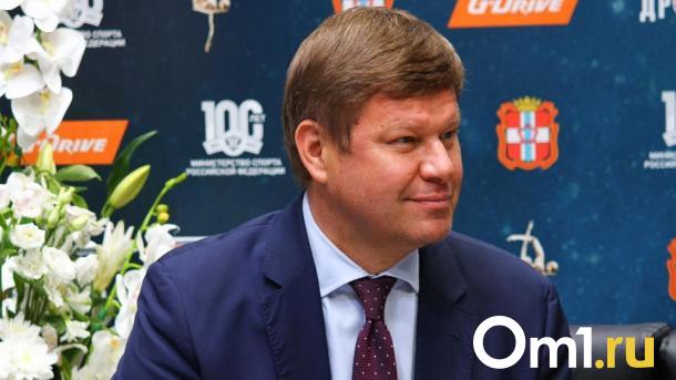 Дмитрий Губерниев высказался об омском тренере, пнувшей фигуристку на соревнованиях