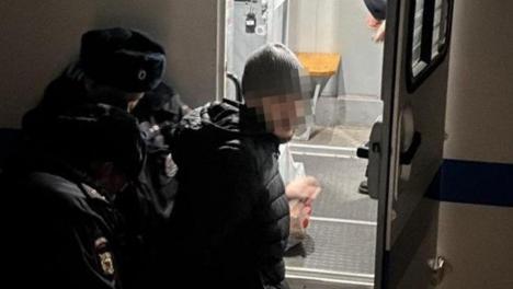 Ударили шокером и отвезли на пустырь: омичей, напавших на прохожего, отправили в СИЗО