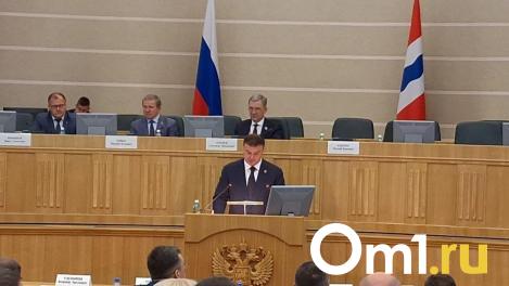 Виталий Хоценко начал отчёт о работе омского правительства с благодарности президенту