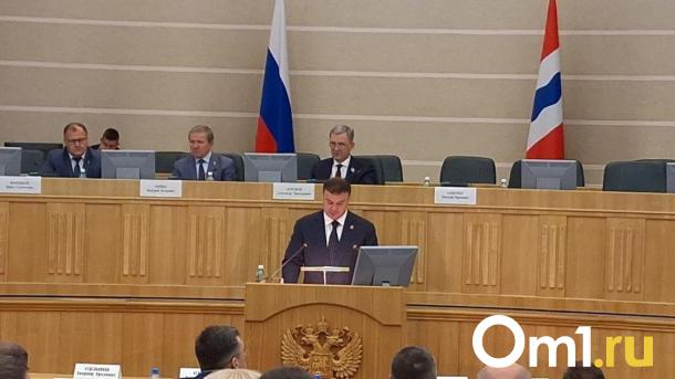 Виталий Хоценко начал отчёт о работе омского правительства с благодарности президенту