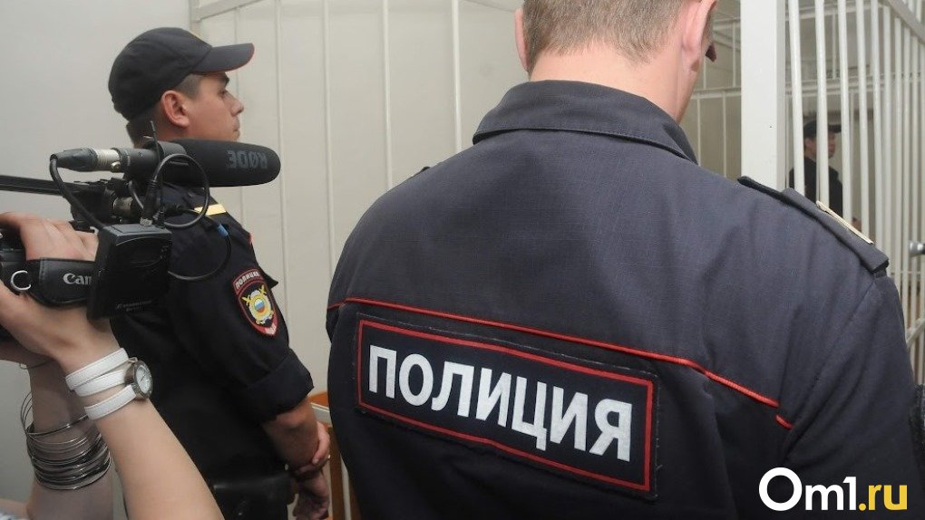 В Омске начальника отдела полиции подозревают в покровительстве торговле нелегальным табаком