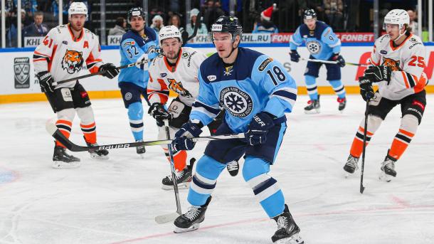 Новосибирская «Сибирь» победила «Амур» и прервала серию из четырёх поражений