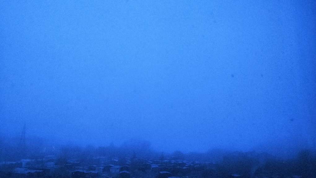 Новосибирск окутал густой туман