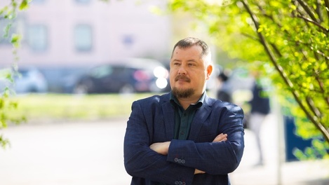 Омичи в Донбассе: волонтёр рассказал, как эвакуировал раненых и пенсионеров из ДНР в Россию