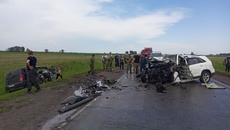 Два человека погибли и трое пострадали в ДТП в Новосибирской области