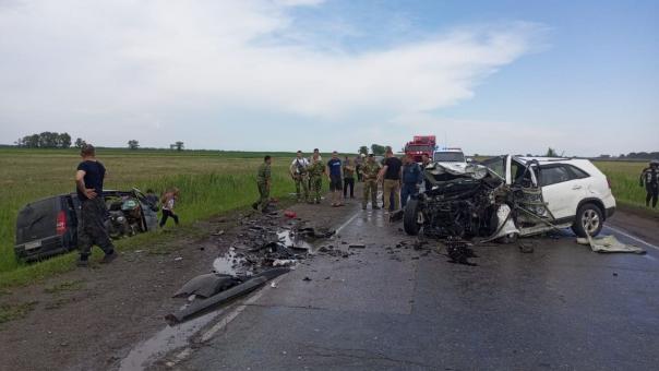 Два человека погибли и трое пострадали в ДТП в Новосибирской области
