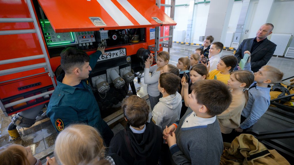 Сотрудники «Транснефть — Западная Сибирь» рассказали школьникам о профессиях отрасли