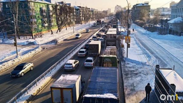 Ремонт теплотрасс в Новосибирске привёл к временным ограничениям движения
