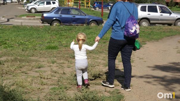 Чтобы ребёнок не потерялся. Как обезопасить новосибирских детей на улице