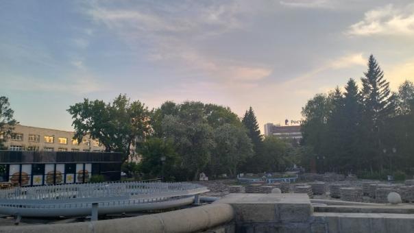 Мэр Локоть рассказал, когда завершат ремонт в Первомайском сквере Новосибирска