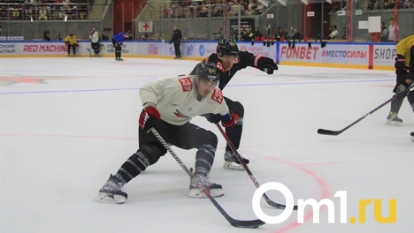 На трибунах не было пустых мест! Репортаж с первой тренировки омского «Авангарда» на родном льду
