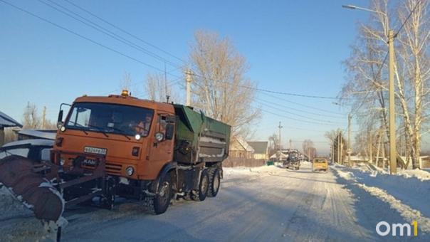 Стало известно, кто будет обслуживать омские дороги зимой