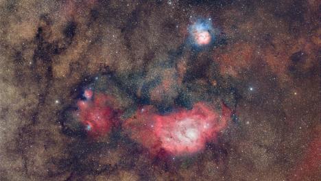 Уникальный снимок: ярко-розовая туманность «Лагуна» попала в объектив новосибирца