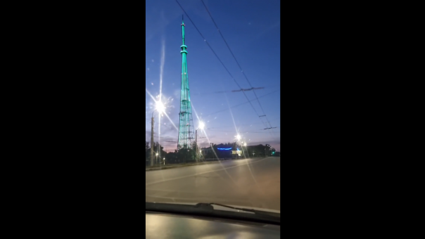 На башню Телецентра в Омске установили подсветку (фото)