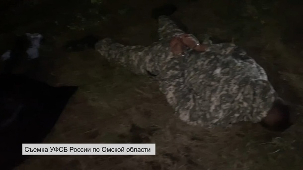 Как в 90-е: в Омске квартиры межнациональной банды рэкетиров штурмовал спецназ. ФОТО