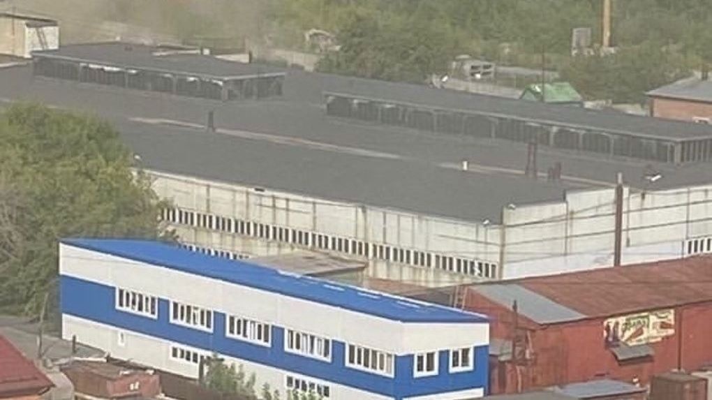 На заводе в Новосибирске произошла утечка опасного вещества