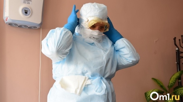 «Этот штамм будет распространяться»: в Омской области выявили первых заражённых «кентавром»