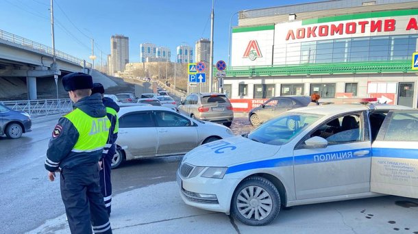 Перед концертом Филиппа Киркорова в Новосибирске дежурит полиция