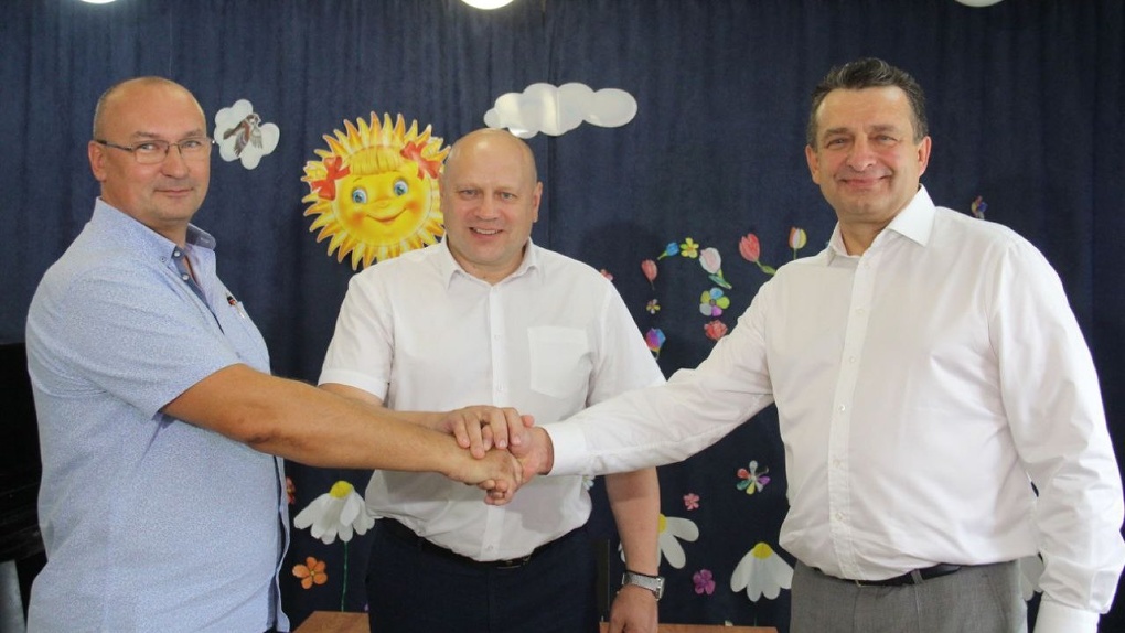 Мэр Омска Шелест заключил соглашение с очередным меценатом, который восстановит детский центр