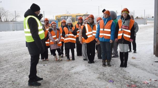 Экотуризм для школьников: Омск учится сортировать мусор