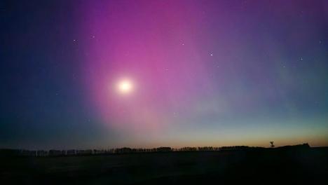 Ночью омичи вновь могут увидеть северное сияние